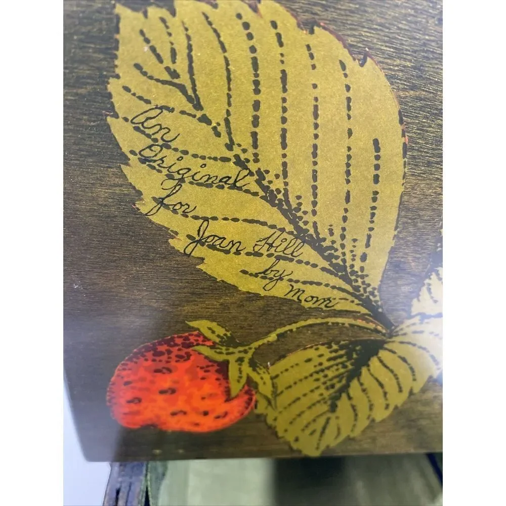 Vintage Woven Sewing Picnic Basket Purse Lined w/StrawberryDecoupaged Wooden Lid